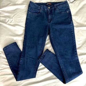 JustFab size 27 straight leg jeans